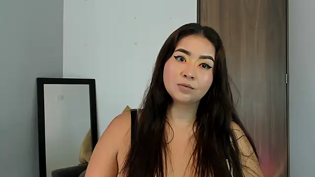 LiahDiaz online show from 13, 5, 2026
