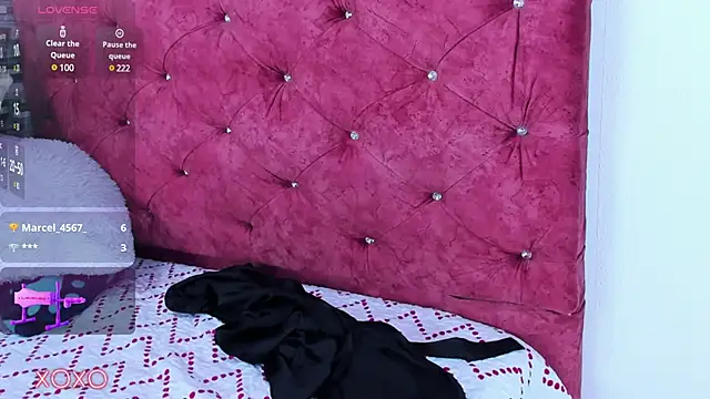 Snapshot of skyhotgirll chatting on 19, 2, 2025 skyhotgirll online show from 19, 2, 2025