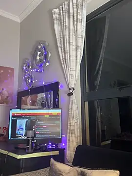 Snapshot of Dime-__ chatting on 3, 10, 2025 Dime-   online show from 3, 10, 2025