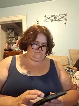 Snapshot of mcv131985 chatting on 15, 9, 2025 mcv131985 online show from 15, 9, 2025