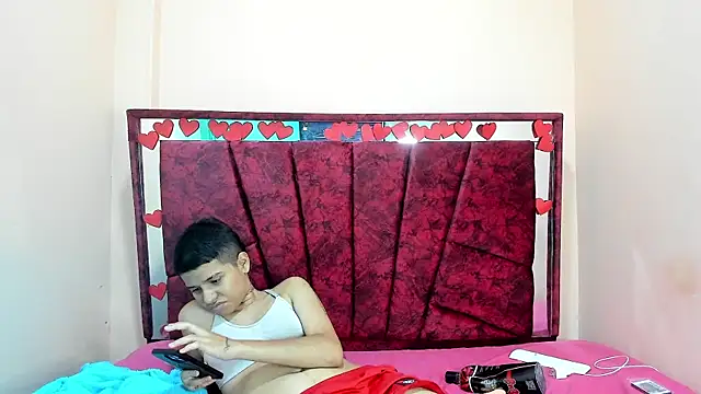 Snapshot of cami_hots chatting on 22, 3, 2025 cami hots online show from 22, 3, 2025