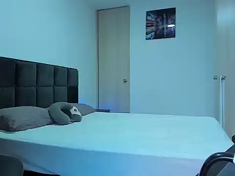 Snapshot of Alexander_Martines chatting on 15, 4, 2026 Alexander Martines online show from 15, 4, 2026