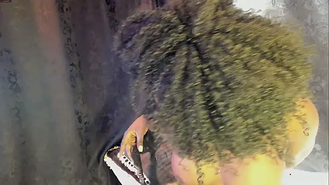 MiaKnox online show from 3, 2, 2026