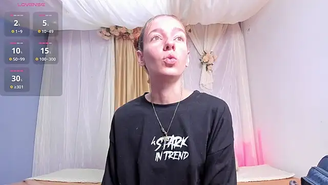 Snapshot of salomee_star_ chatting on 16, 2, 2026 salomee star online show from 16, 2, 2026