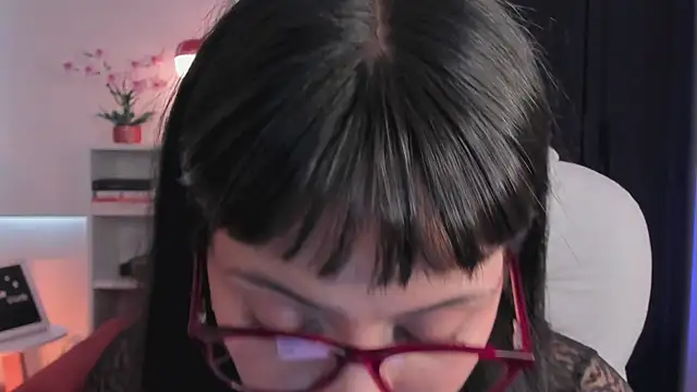 Snapshot of nahiapaws chatting on 1, 4, 2026 nahiapaws online show from 1, 4, 2026