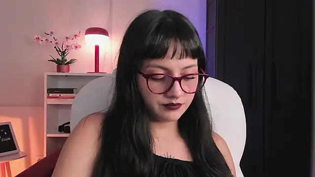 Snapshot of nahiapaws chatting on 2, 4, 2026 nahiapaws online show from 2, 4, 2026