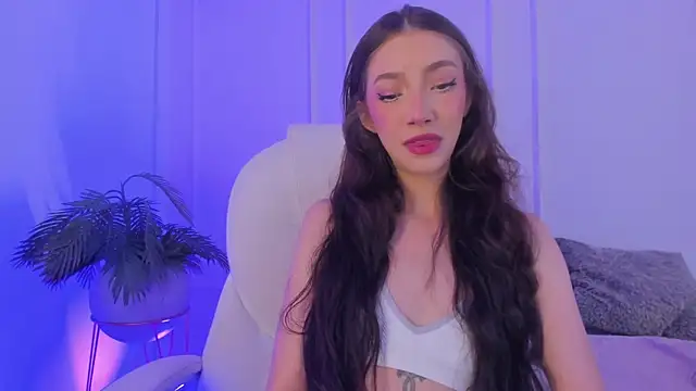 Mariapettit online show from 6, 3, 2025