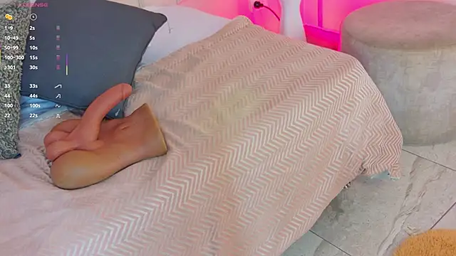 Mariapettit online show from 31, 10, 2025