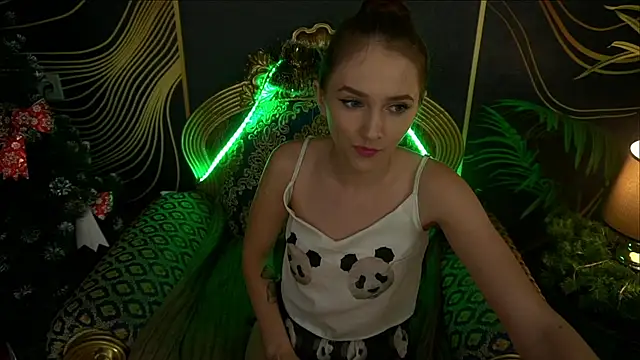 Snapshot of PamelaXX_ chatting on 13, 1, 2025 PamelaXX  online show from 13, 1, 2025