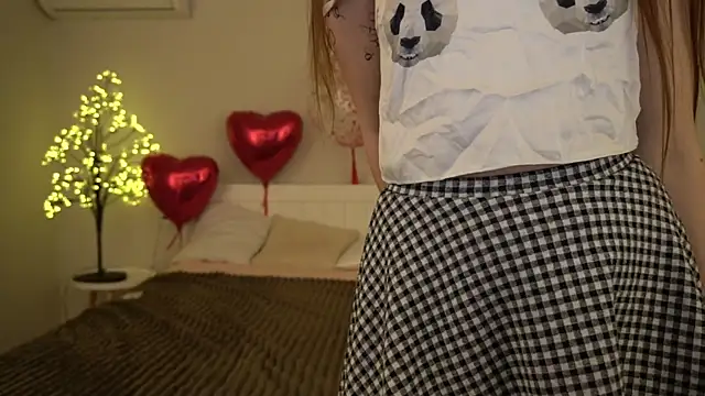 Snapshot of PamelaXX_ chatting on 14, 2, 2025 PamelaXX  online show from 14, 2, 2025