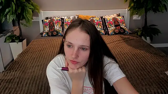 Snapshot of PamelaXX_ chatting on 8, 10, 2025 PamelaXX  online show from 8, 10, 2025