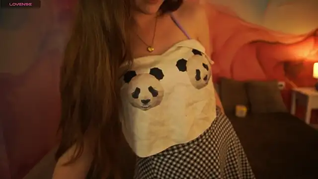 Snapshot of PamelaXX_ chatting on 14, 10, 2025 PamelaXX  online show from 14, 10, 2025