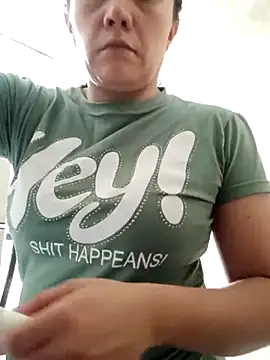 Snapshot of Isabel23zr chatting on 15, 11, 2025 Isabel23zr online show from 15, 11, 2025