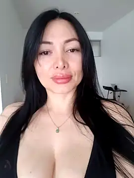 Snapshot of _monicab chatting on 2, 3, 2025  monicab online show from 2, 3, 2025