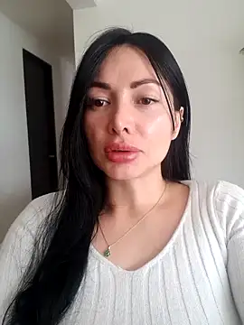 Snapshot of _monicab chatting on 8, 3, 2025  monicab online show from 8, 3, 2025