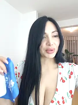Snapshot of _monicab chatting on 30, 9, 2025  monicab online show from 30, 9, 2025