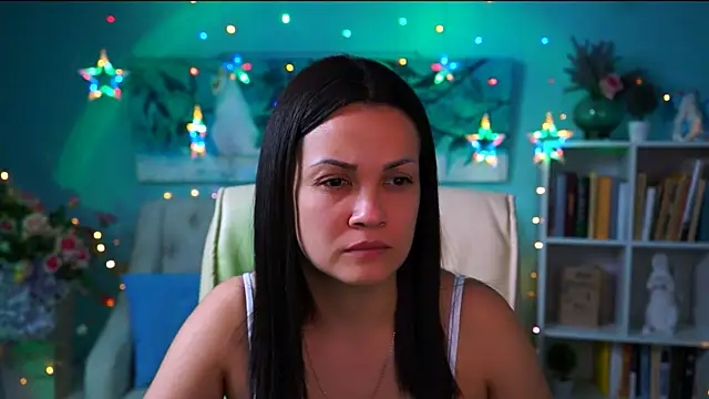 Snapshot of KarolinaRobinson chatting on 14, 12, 2024 KarolinaRobinson online show from 14, 12, 2024