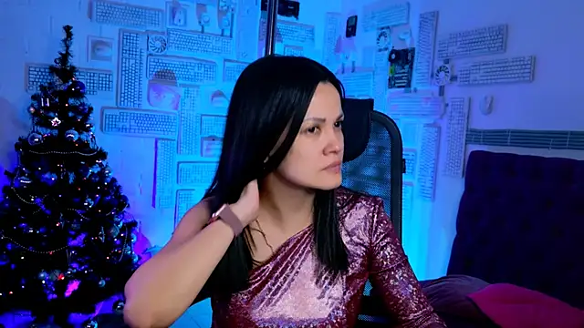 Snapshot of KarolinaRobinson chatting on 25, 12, 2024 KarolinaRobinson online show from 25, 12, 2024