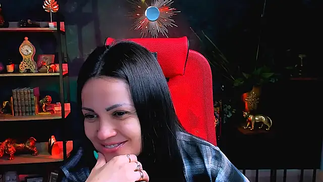 Snapshot of KarolinaRobinson chatting on 20, 2, 2025 KarolinaRobinson online show from 20, 2, 2025