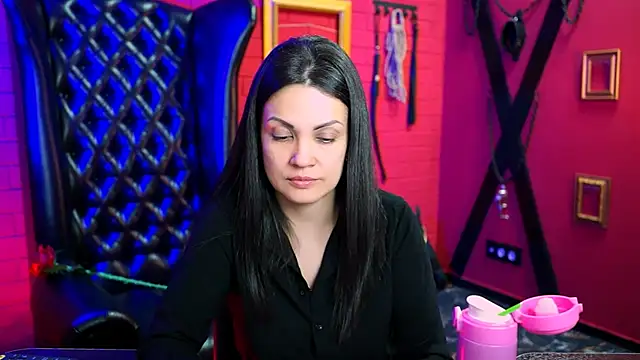 Snapshot of KarolinaRobinson chatting on 28, 2, 2025 KarolinaRobinson online show from 28, 2, 2025