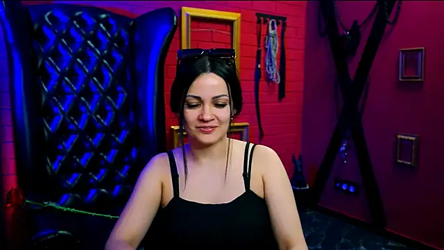 Snapshot of KarolinaRobinson chatting on 8, 3, 2025 KarolinaRobinson online show from 8, 3, 2025