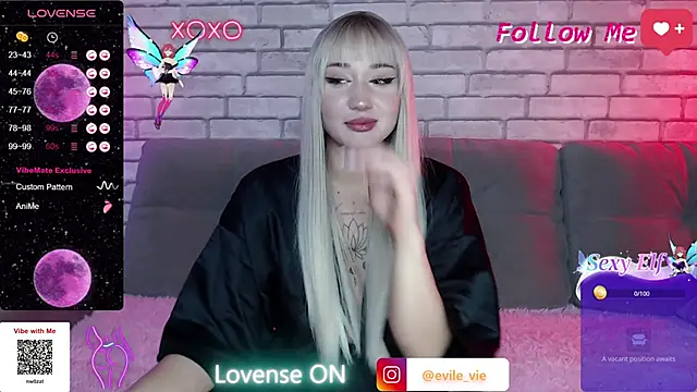 Snapshot of Eva_Evile chatting on 14, 12, 2024 Eva Evile online show from 14, 12, 2024