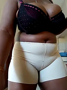 Snapshot of suckmyboobs12_ chatting on 3, 3, 2025 suckmyboobs12 online show from 3, 3, 2025