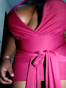 Snapshot of suckmyboobs12_ chatting on 14, 3, 2025 suckmyboobs12 online show from 14, 3, 2025