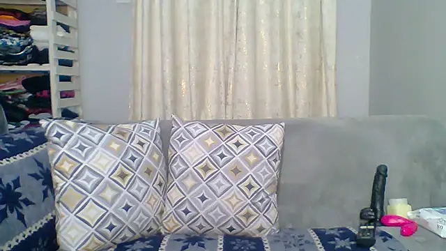 Petite 254 online show from 6, 1, 2026