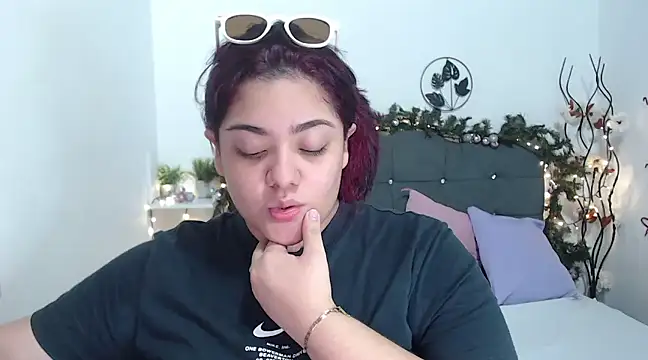 KathyGonzalez online show from 23, 12, 2024