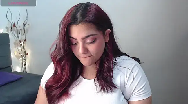 KathyGonzalez online show from 18, 2, 2025