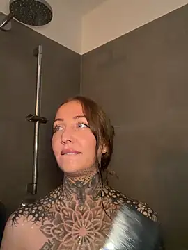 Snapshot of ElenaHaze chatting on 20, 5, 2026 ElenaHaze online show from 20, 5, 2026