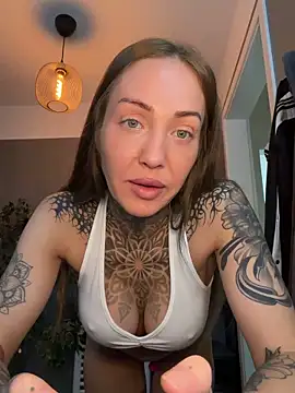 Snapshot of ElenaHaze chatting on 30, 5, 2026 ElenaHaze online show from 30, 5, 2026