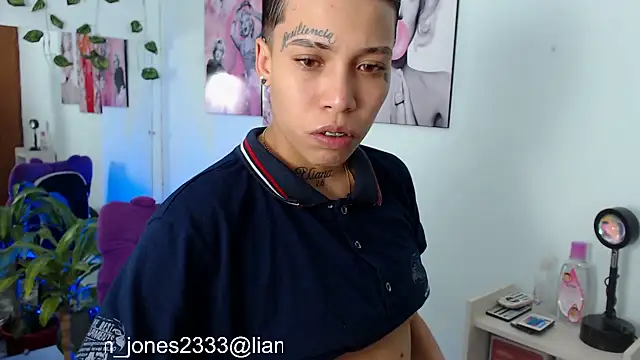 Snapshot of Jonesliam23 chatting on 11, 2, 2025 Jonesliam23 online show from 11, 2, 2025