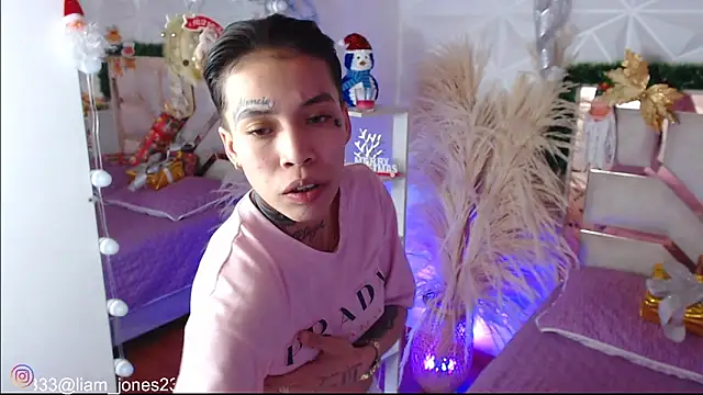 Jonesliam23 online show from 19, 12, 2025