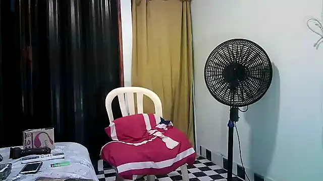 kimmiemm online show from 25, 12, 2024