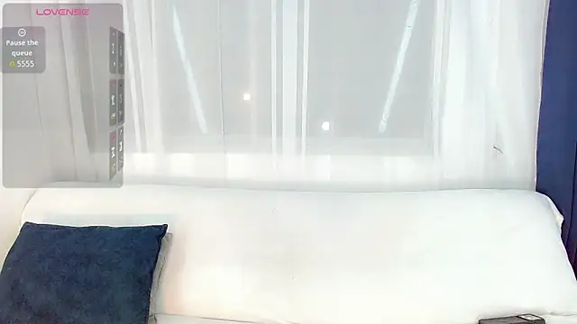 Snapshot of laura_sweett120 chatting on 27, 5, 2026 laura sweett120 online show from 27, 5, 2026