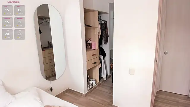 Snapshot of rose_scottt chatting on 7, 3, 2026 rose scottt online show from 7, 3, 2026