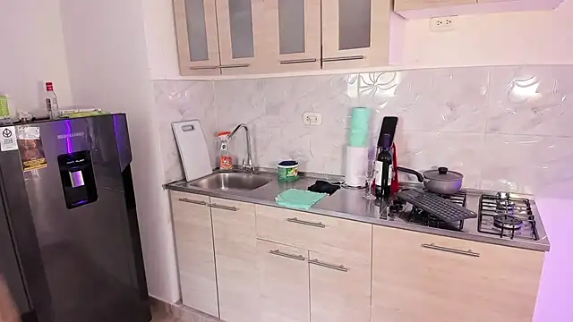 Snapshot of rose_scottt chatting on 15, 3, 2026 rose scottt online show from 15, 3, 2026