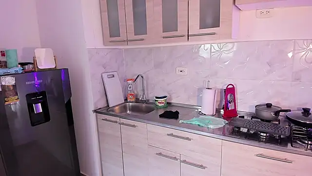 Snapshot of rose_scottt chatting on 22, 3, 2026 rose scottt online show from 22, 3, 2026