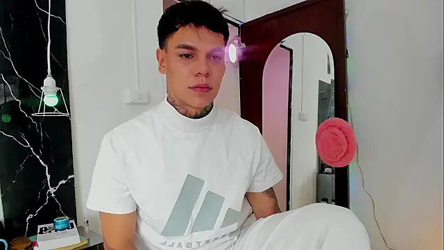 Jordyrodriiguez online show from 1, 11, 2025