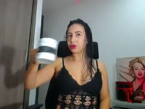 Snapshot of Shantalhotx69 chatting on 13, 2, 2025 Shantalhotx69 online show from 13, 2, 2025