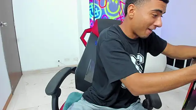 ANGEL NICOLAS online show from 18, 12, 2025