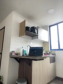 LauraCadwell online show from 11, 3, 2025