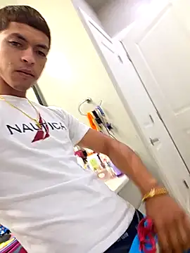 Snapshot of Yoko0381 chatting on 12, 11, 2025 Yoko0381 online show from 12, 11, 2025