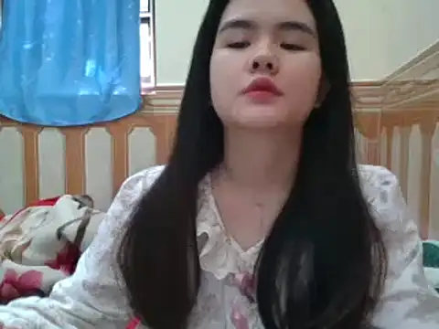 Yin-girl online show from 5, 1, 2025