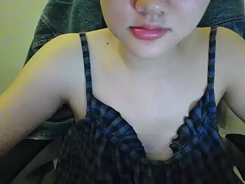 Yin-girl online show from 18, 9, 2025