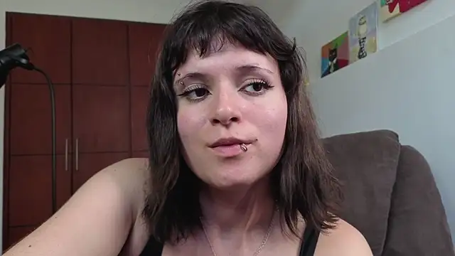 NEXT DOOR GIRL  online show from 15, 5, 2026