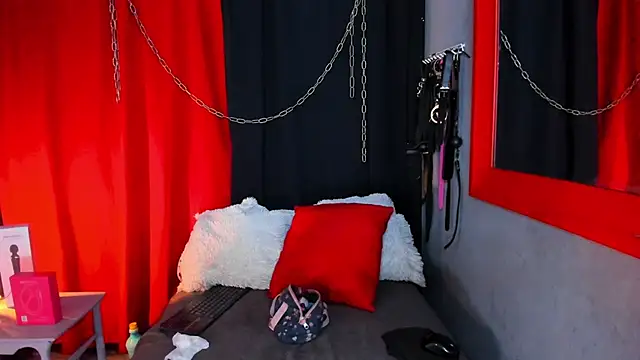 Snapshot of AvaLusty chatting on 27, 9, 2025 AvaLusty online show from 27, 9, 2025