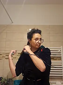 Selenna emma online show from 15, 12, 2025